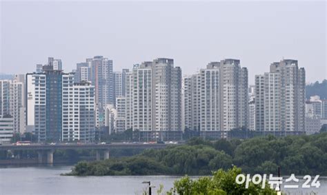 이번 주 전매제한 기간 완화수도권 3년·비수도권 1년으로 단축 네이트 뉴스