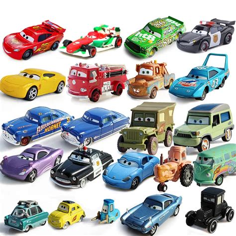 Disney Cars Arabalar Y Ld R M Mcqueen Sally Kral Civciv Mater Mater