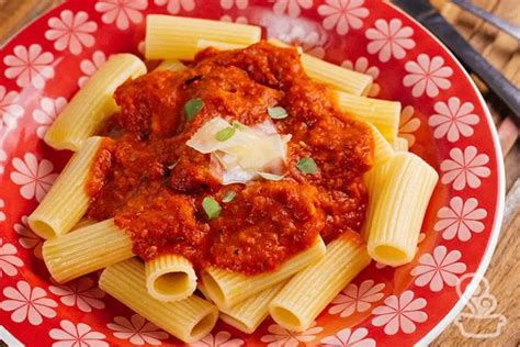 Macarrão Com Molho De Tomate