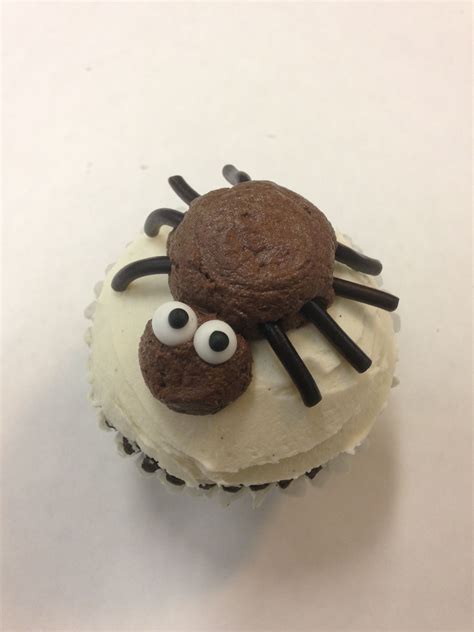 Spider Cupcake Spider Cupcakes Halloween Cupcakes Desserts Food