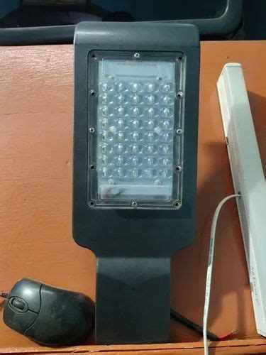 Cool White Ac Led Street Light W V At Rs Piece In