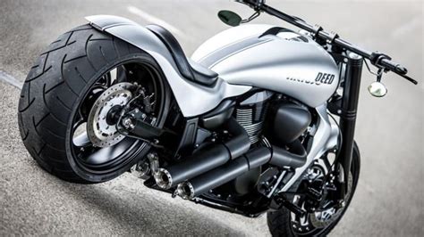 Suzuki Boulevard M109R Intruso DEED By RST Performance