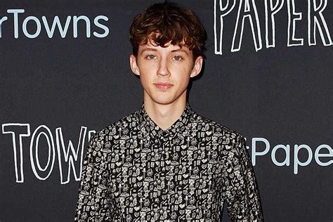 Troye Sivan Unveils Blue Neighbourhood Album Artwork