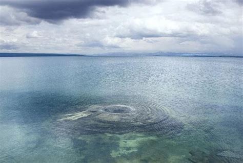 Discover the Majestic Tamu Massif, the Largest Volcano on Earth