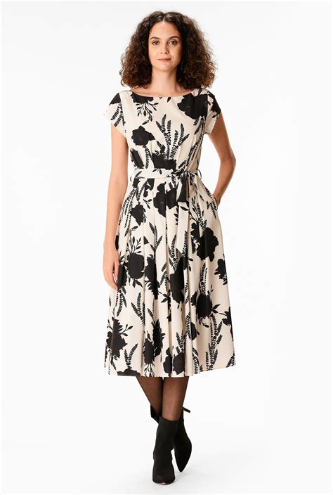 Shop Floral Print Matte Crepe Release Pleat Dress Eshakti