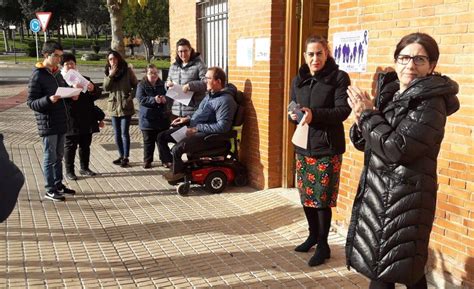 El Centro de Educación de Personas Adultas recuerda a las víctimas de