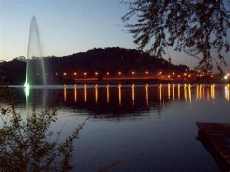 Dique Y Lago Del Fuerte En Tandil