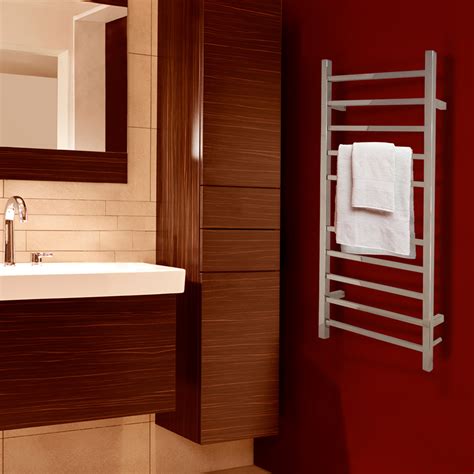 Metropolitan Polished Chrome Bathroom Towel Warmer | Zuri Furniture