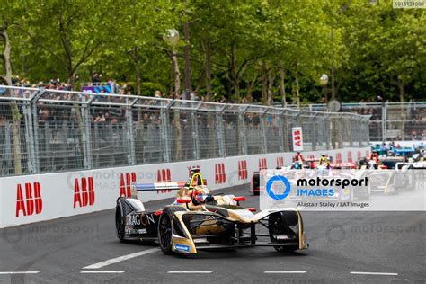 Jean Eric Vergne FRA TECHEETAH Renault Z E 17 Leads Sam Bird GBR