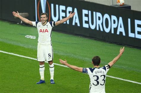 'One of the best goals ever' - Tottenham fans react to Harry Winks ...