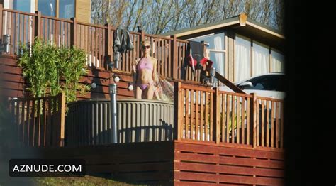 EMILIA FOX Nude AZNude