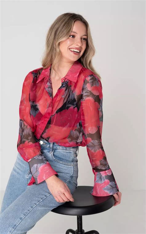 See Through Blouse Met Bloemenprint Zwart Rood