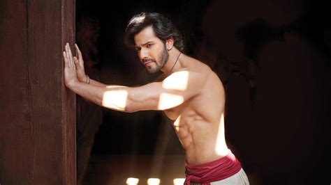 Varun Dhawan Is Too Hot To Handle In These Gym Selfies IWMBuzz