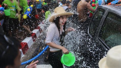 Thai Women Reject Songkran Advice With Don T Tell Me How To Dress Campaign Bbc News