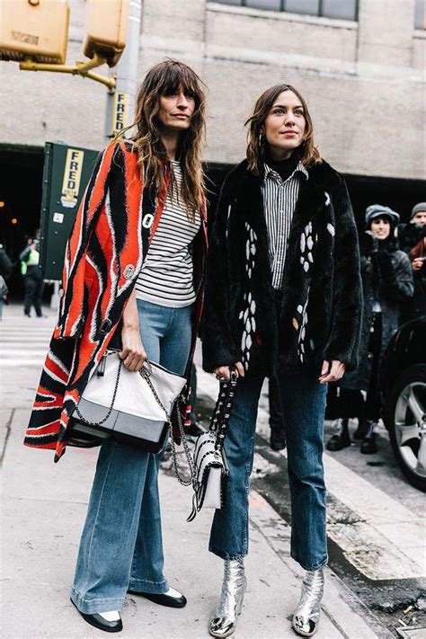 Botas metálicas son lo único que necesitas para brillar en el street style