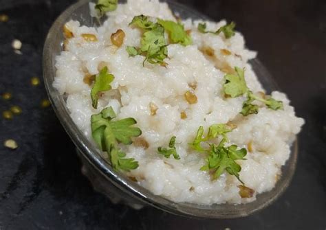 Split moong dal and rice Dal khichdi Recipe by Devanshi Neeraj Pamnani ...