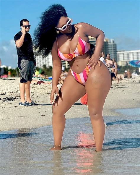 Destiny Etiko Shares Hot Bikini Photos Toptipz