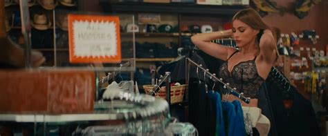 Sofia Vergara Nue Dans Hot Pursuit