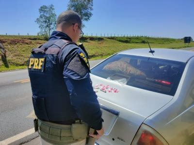 Homem é preso cocaína e maconha em carro na BR 153 transporte era