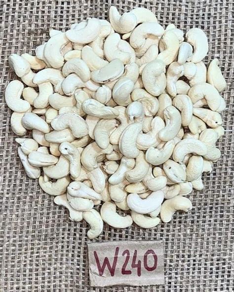 White W240 Whole Cashew Nuts At Rs 600 Kg W240 Cashew Nuts In Contai