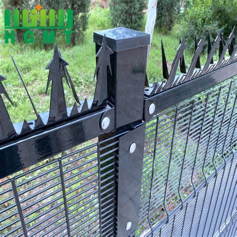 4 0mm Pvc Coated Anti Climb 358 Security Fencing Black