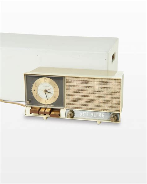 MU086 Wake Clock Radio Prop Rental ACME Brooklyn