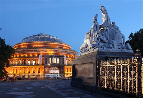 Victorian Buildings In London