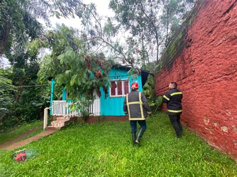 Oberá Bomberos de la Policía asistieron a una abuela que sufrió la