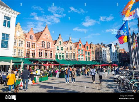Brugge Belgium People Hi Res Stock Photography And Images Alamy