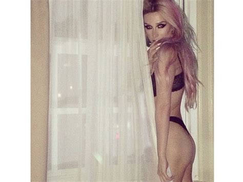 See Pics Of Rising Star Judge Kesha Nude And Hot YourTango