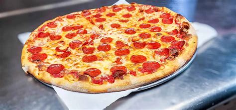 Authentic Italian Pizza And More At Pizza Mia Restaurant And Bar