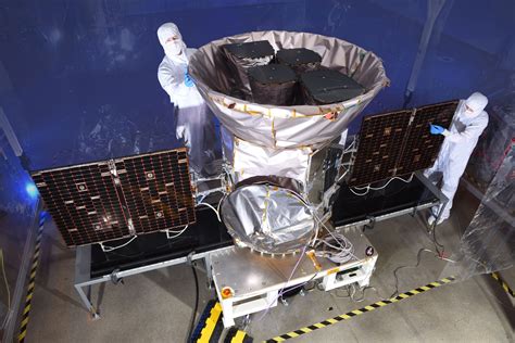 NASA's planet-hunting TESS telescope launches Monday aboard a SpaceX ...