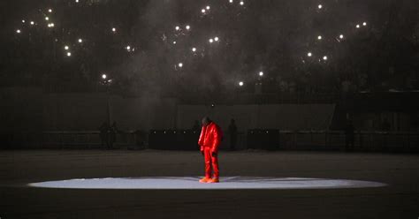 Kanye West Unveils ‘donda’ Album With A Verse From Jay Z The New York Times