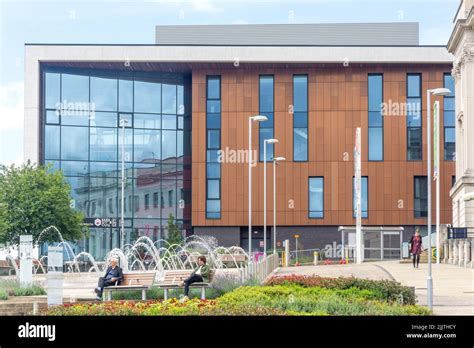 Barnsley Sixth Form College St Marys Place Fountains Town Centr Hi Res