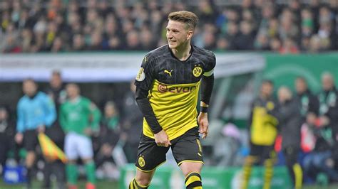 Schock F R Den Bvb Marco Reus F Llt Wochenlang Aus