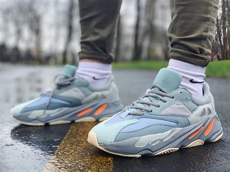 Кроссовки натуральная кожа Adidas Yeezy Boost 700 Адидас Изи Буст (41 ...