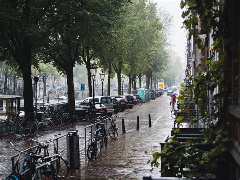 Storm En Hitte In De Winkelstraten Bureau RMC