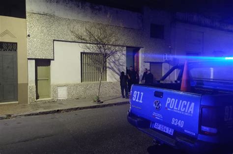 Le Robaron A Una Pareja De Jubilados En Barrio Sur El Hombre Fue