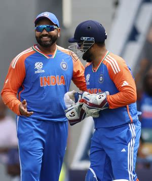 T World Cup Sunil Gavaskar Lauds Rishabh Pant S Maturity After