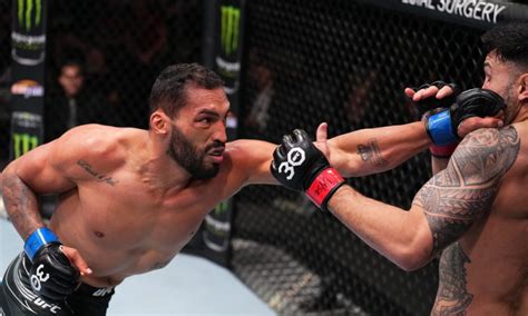 Bruno Blindado Nocauteia Brad Tavares E Volta A Vencer No UFC Ag