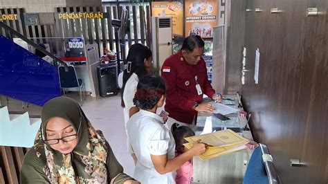 Hbi Ke Kantor Imigrasi Kelas Ii Tpi Entikong Gelar Pelayanan Paspor