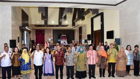 Sekda Kabupaten Deliserdang Timur Tumanggor Buka High Level Meeting Tim