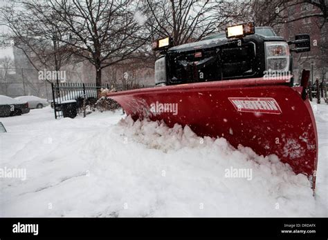 New York USA 21st Jan 2014 A Major Snowstorm Blanketed Much Of The