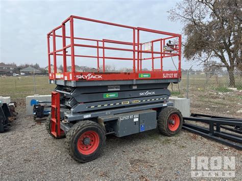 2014 Unverified Skyjack Sj7127 Rt Dual Fuel 4x4 Scissor Lift In