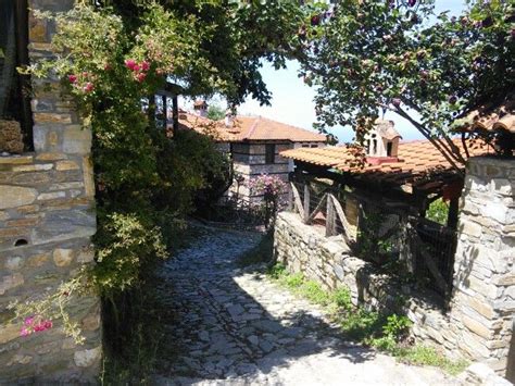 Grecce,Olimpius vilàge | Zlatibor, Serbia, Sidewalk