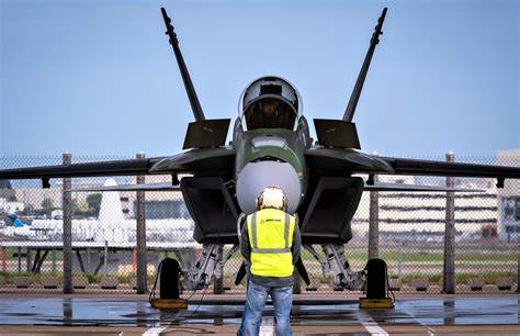 Boeing Delivers First F A Block Iii Super Hornet Test Aircraft To U