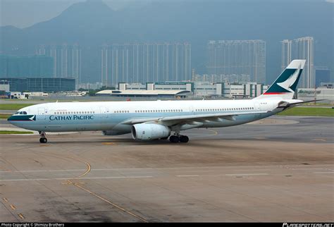 B Hlr Cathay Pacific Airbus A Photo By Shimizu Brothers Id