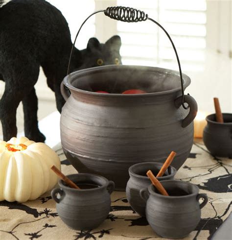 Halloween Decor: Cauldron Punch Bowl & Cups