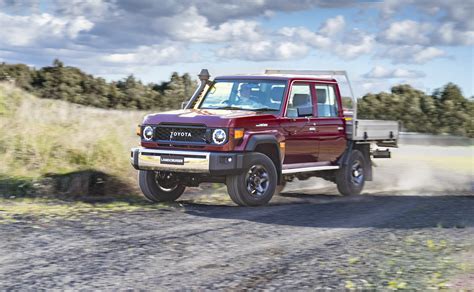 Facelift für den Land Cruiser 70 Buschtaxi net