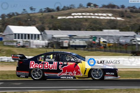 V Supercar Series Bathurst Km Mount Panorama New South